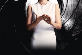 Gillian Anderson als Geheimagentin? Bond. Jane Bond.