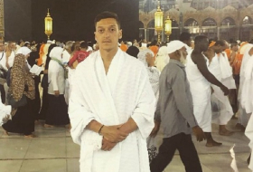 Özil schickt Grüße aus Mekka