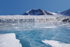 Riesige Meeresschutzzone vor der Antarktis beschlossen