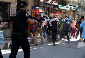 Polizei stoppt Schwulenparade in Istanbul