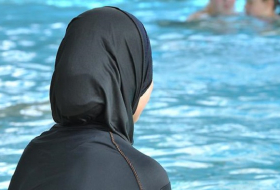 Badegäste poltern gegen Burkini-Trägerinnen