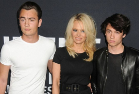 Pamela Anderson: Jetzt packt ihr Sohn Brandon Lee aus