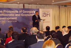 Auf internationalem Forum in Tbilissi lobt man Aserbaidschans Rolle im Südkaukasus