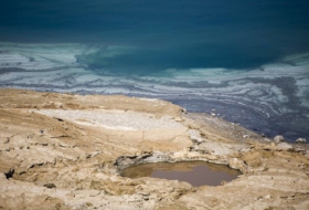 Das Tote Meer stirbt -  FOTO