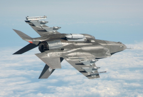 F-35A-Jet schießt erstmals mit Bordkanone im Flug