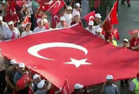 Türkei: Zehntausende Arbeiter demonstrieren für Einheit