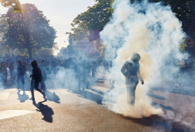 Polizei löst Nuit-debout-Demonstration gewaltsam auf