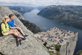 Touristen überrennen norwegisches Dorf - wegen Google-Fehler