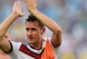 Miroslav Klose beginnt DFB-Karriere