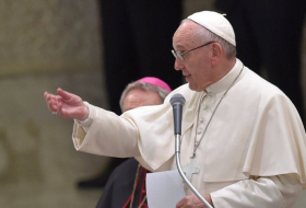 Papst vergleicht Leser mit Exkremente-Essern