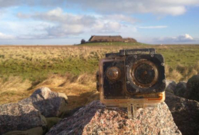 Verlorene Kamera filmt ihren Untergang - und treibt von England nach Süderoog