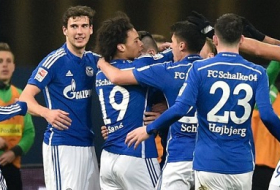 Sieg gegen Gladbach: Schalke gewinnt glücklich dank Fährmann