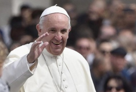 Papst macht wiederverheirateten Geschiedenen vage Hoffnung