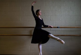 Schwer verletzte Ballerina: Eine Frau tanzt zurück ins Leben