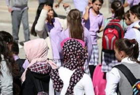 Umfrage: 38% der AfD-Wähler gegen Kopftuch-Verbot an Schulen