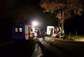 Langen im Emsland: Unfall mit Rettungswagen - drei Tote