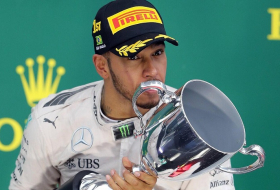 Lewis Hamilton gewinnt im Regen-Chaos -Nico Rosberg wird Zweiter