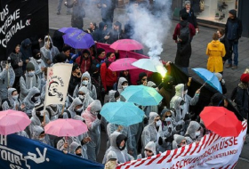 Hunderte demonstrieren gegen rechten Kongress in Linz