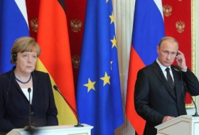 LIVE: Pressekonferenz mit Merkel und Putin