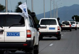 OSZE-Vertreter überwachen die Einhaltung des Waffenstillstands