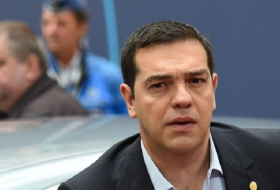 Tsipras steckt Teilniederlage ein