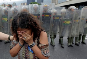 Opposition nimmt erste Hürde zur Abwahl Maduros
